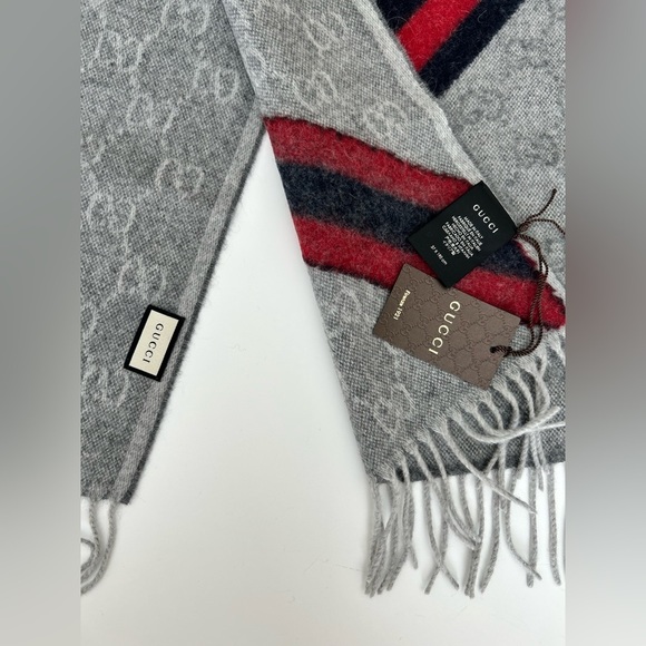 New With Tags Gucci Nikky Wool Alpaca Monogram Web light Gray Scarf Shawl Fringe - Picture 3 of 12